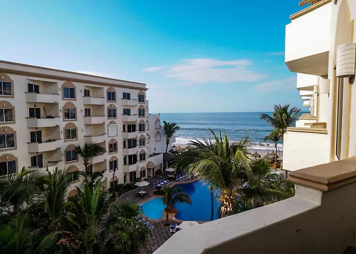 Maz4You Beachfront Condo Mazatlán